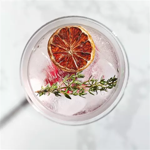 Raspberry Thyme Gin & Tonic